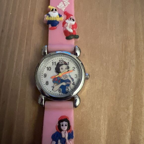 Snow White Watch Unbranded Working - Picture 1 of 8